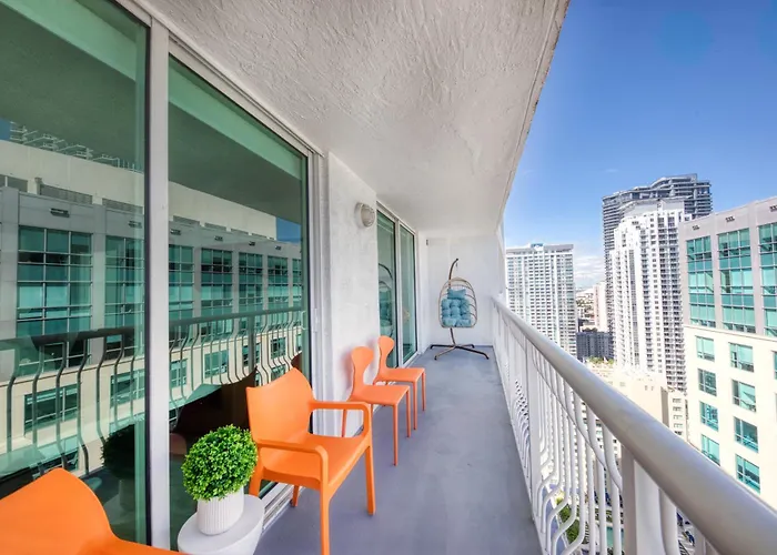 Oceanside Penthouse Apartment In Brickell Miami, Pool, Free Parking